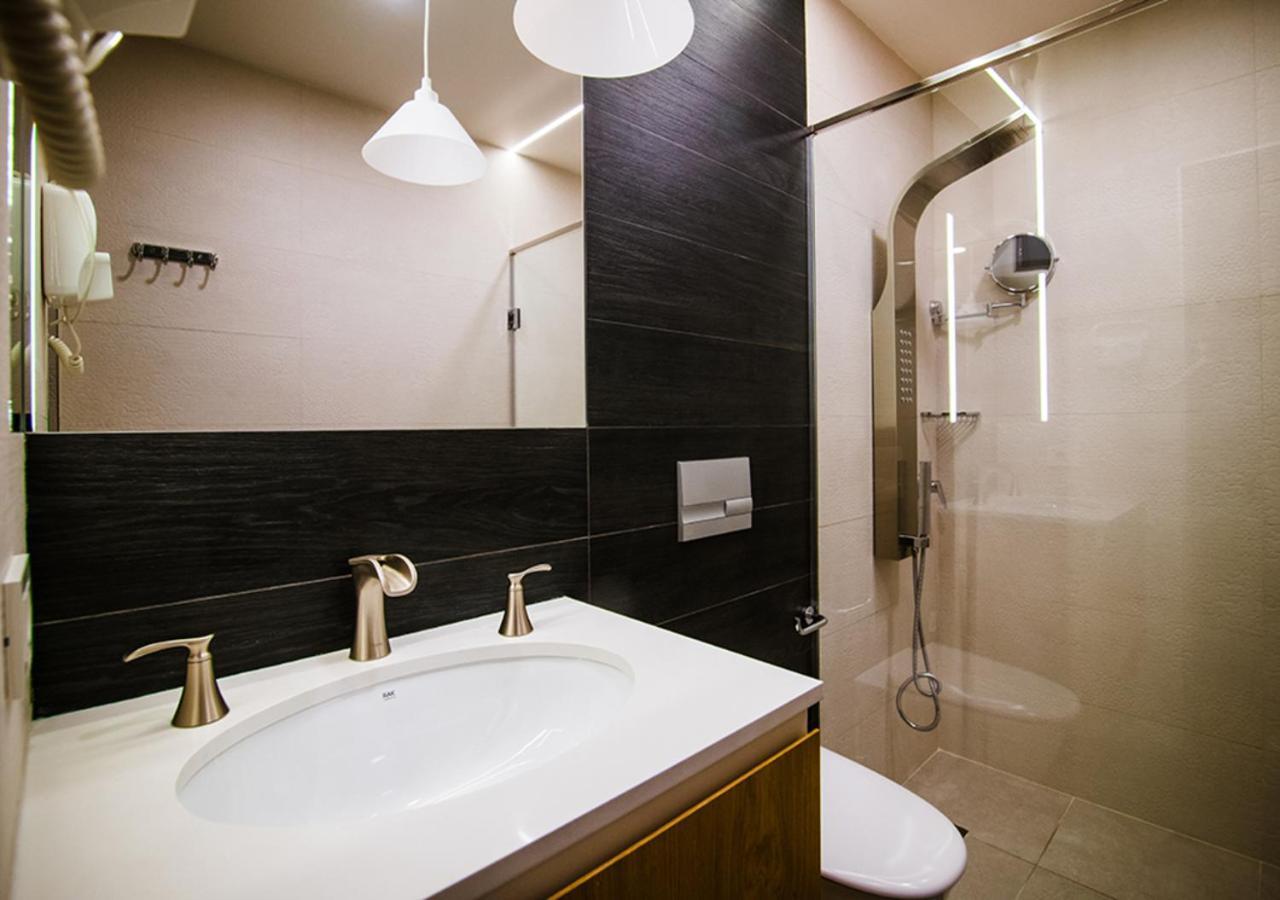 Hotel Cartez *
