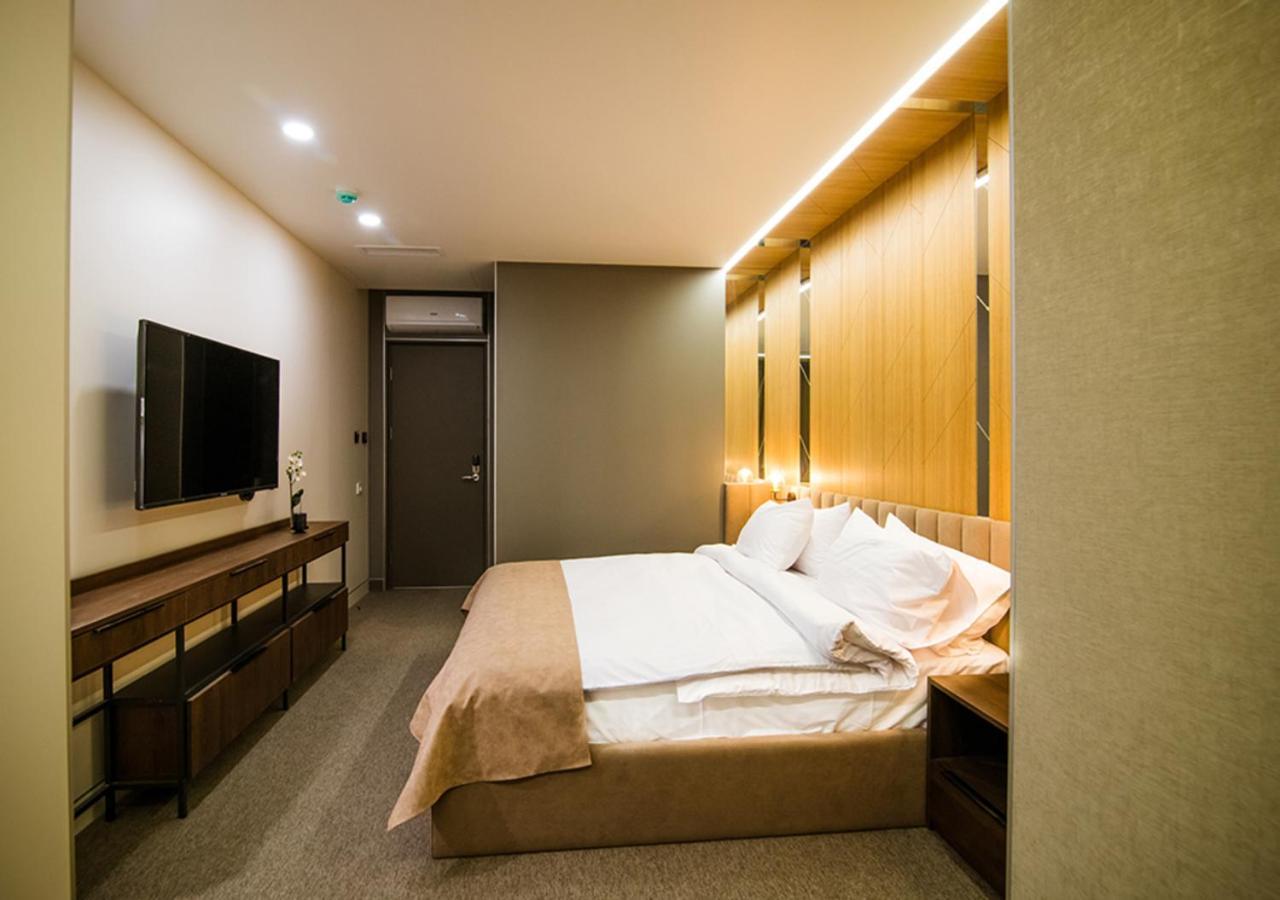 Cartez Hotel