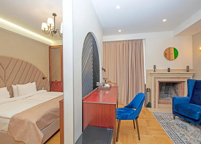 Cartez Hotel